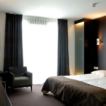 Western Nobis Eindhoven-venlo A67 فندق أستين