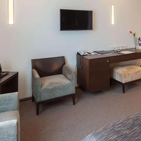 Western Nobis Eindhoven-venlo A67 4*