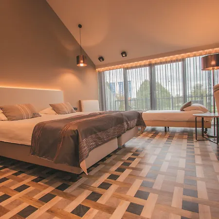 Western Nobis Eindhoven-venlo A67 4* Asten